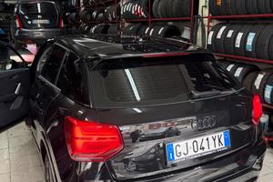 Audi Q2 30 TDI S tronic Identity Black