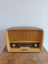 Radio Telefunken R275 Meky funzionante antica