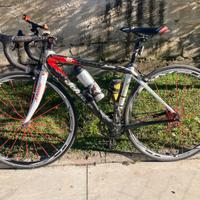 Bici da corsa in carbonio