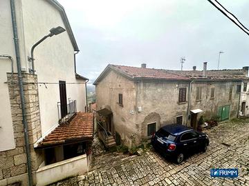 Casa cielo terra con box auto - Vinchiaturo