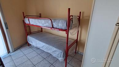 Letto a castello in ferro