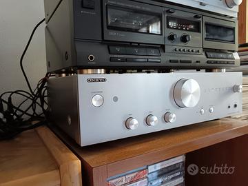 Amplificatore integrato Onkyo A-9010