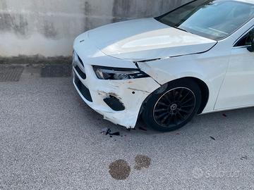 pezzi incidentati mercedes classe A W177