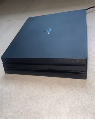 PlayStation 4 Pro + giochi