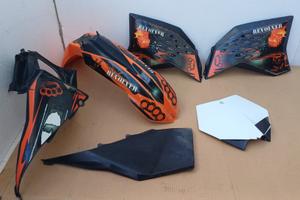 ricambi plastiche ktm 125 200 250 400 450 530 7-13