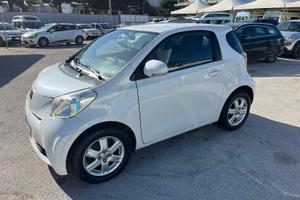 Toyota iq
