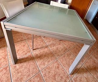 Tavolo vetro