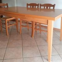 Tavolo da cucina + 6 sedie