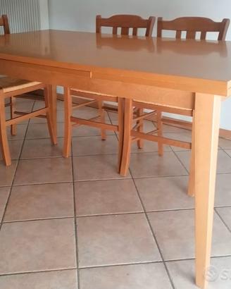 Tavolo da cucina + 6 sedie