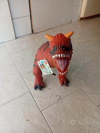 Dinosauro gigante di gomma 