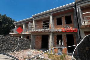 Aci Sant'Antonio-Villa Accorpata Nuova Costruzione