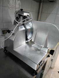 Affettatrice professionale pizzeria/ristorante