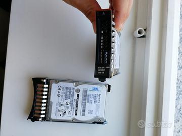 HDD SAS 300Gb 10K con slitta Lenovo/IBM