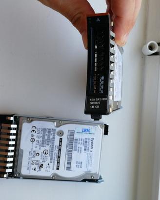 HDD SAS 300Gb 10K con slitta Lenovo/IBM