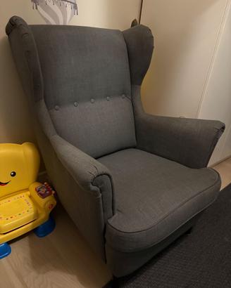 Poltrona Strandmon IKEA usata