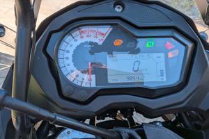 moto Benelli trk 502x