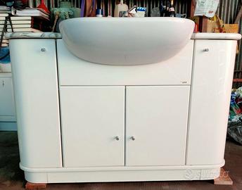 Mobile bagno con lavandino