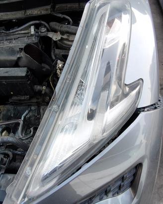 NISSAN JUKE 2014 FARO ANTERIORE SX
