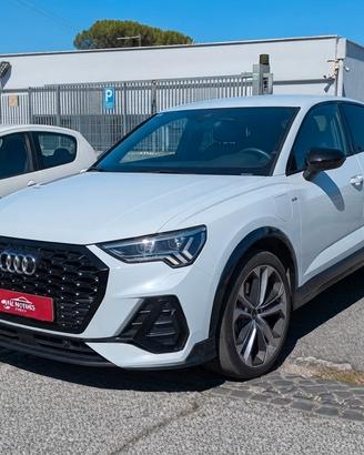 Audi Q3 SPB 35 TFSI e S tronic Identity Black