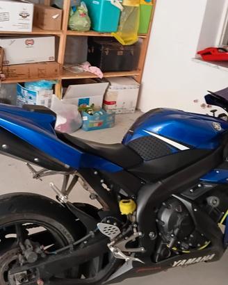 yamaha r1 2006
