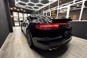 Panamera 4.0 d 4S 422 cv nera