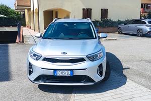 Kia stonic GPL 1200 full optional prezzo 8000euro