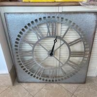 Orologio da parete in acciaio