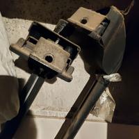 Portapacchi per auto e barre orizzontali