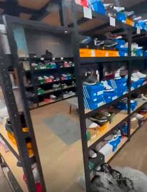 grande  stock di vestiti firmati e scarpe 