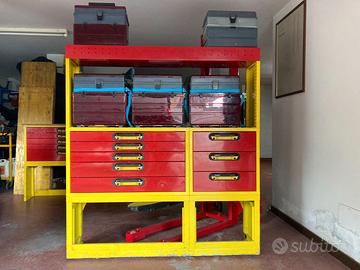 Allestimento officina mobile