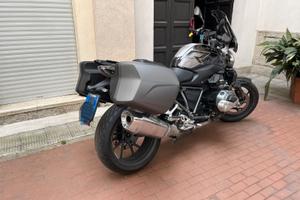 BMW R1200R