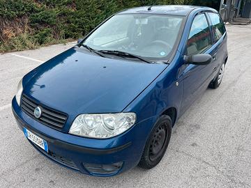 FIAT PUNTO 1.2 BENZINA NEOPATENTATI 174000