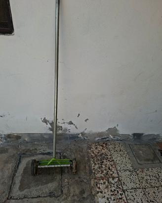 arieggiatore x prato con manico allungabile 