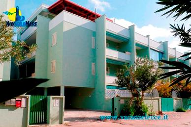 Baia verde gruppi 6 p.l. a pochi mt dalle disco