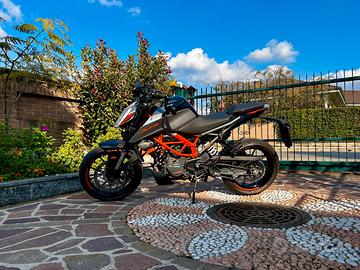 Ktm duke 125 2023