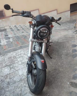 Ducati 600
