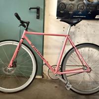 BICI DA CORSA MONTANTE GIRO D'ITALIA MAI USATA