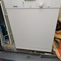 LAVASTOVIGLIE  MIELE