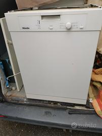 LAVASTOVIGLIE  MIELE