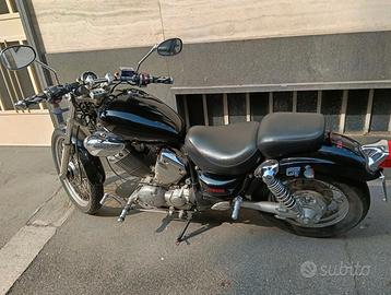 YAMAHA XV 535 VIRAGO