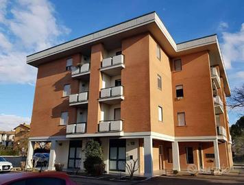 Ufficio con magazzino a Marsciano (PG)