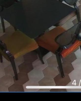 tavoli e sedie nuovissimi mai usati