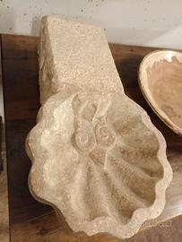 acquasantiera in marmo pietra 