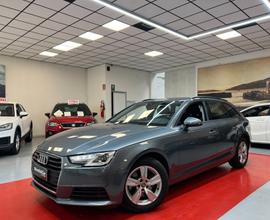 Audi A4 avant s-tronic * NAVIGATORE FARI XENON *
