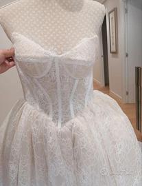  abito da sposa con  velo