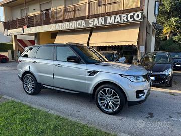 LAND ROVER - Range Rover Sport - 3.0 TDV6 HSE