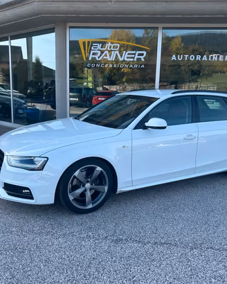 Audi A4 Avant 2.0 TDI 150 CV Business S-LINE