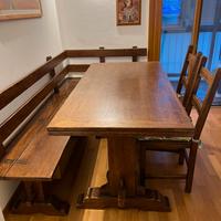 TAVOLO COMPLETO DI SEDIE E PANCA