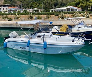 Ranieri International Shadow 24 + Suzuki 200 CV 4t