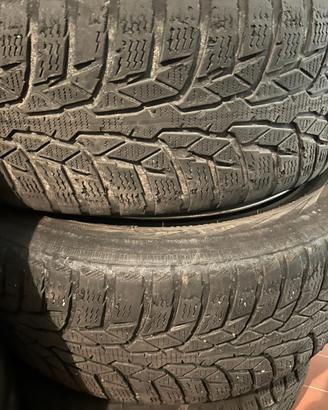 3 Gomme invernali su cerchio lamiera  FORD FIESTA